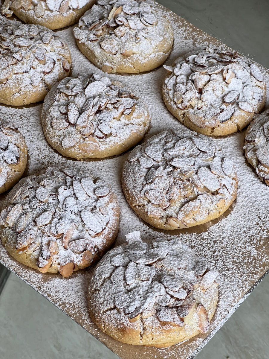 Almond Croissant Cookie